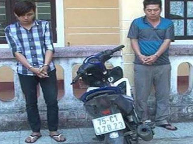 Pháp luật - Nam sinh viên cướp vàng táo tợn giữa phố