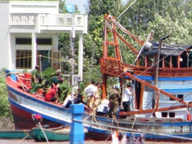 Tin tức trong ngày - Khởi tố vụ án lật tàu trong lễ hội Nghinh Ông, Bạc Liêu