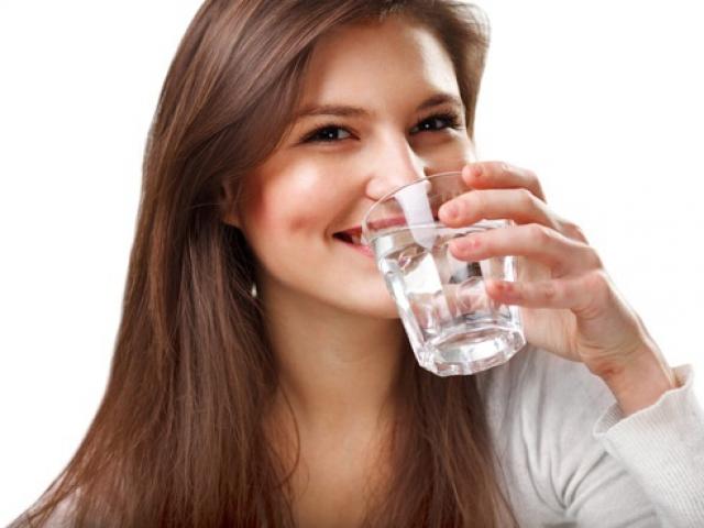 7 cách uống nước ”rước họa vào thân”