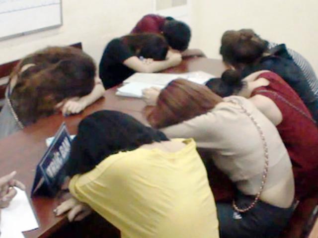 Pháp luật - Thuê khách sạn cho "chân dài" tá túc, phục vụ quý ông