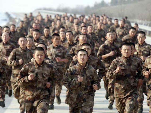 Thế giới - TQ lên tiếng về tin điều 15 vạn quân giáp biên Triều Tiên