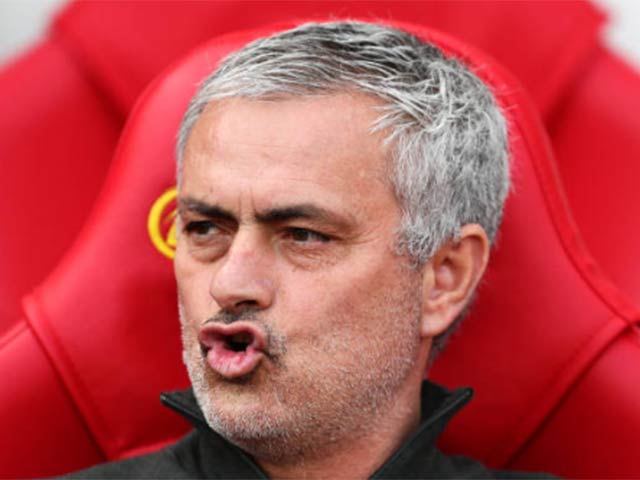 Bóng đá - MU: Vận hết "nội công" cho Chelsea hay Europa League?