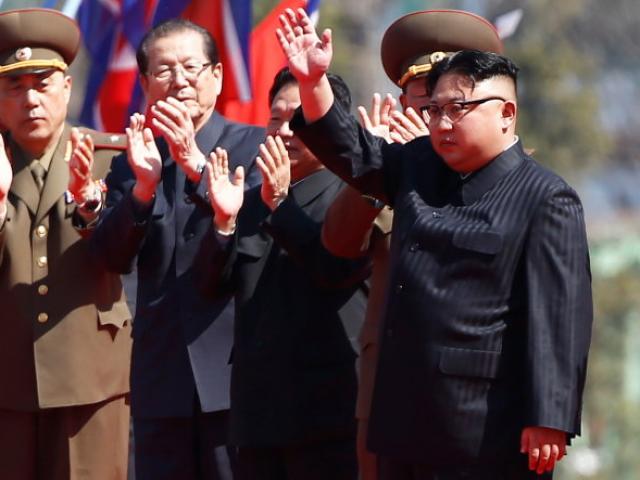 Thế giới - Kim Jong-un mời báo Mỹ xem thứ mạnh như "100 bom hạt nhân"