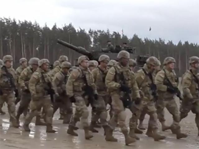 Thế giới - Nga-Mỹ đối đầu, Trump điều 900 quân gần Nga