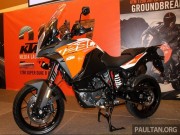 Thế giới xe - KTM 1290 Super Adventure S  và 1290 Super Duke R ra mắt