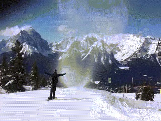 Phi thường - kỳ quặc - Người trượt biến mất không dấu vết vào lốc xoáy tuyết