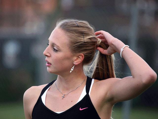 Thể thao - Tay vợt nữ xinh đẹp gặp họa vì lộ cảnh nhạy cảm