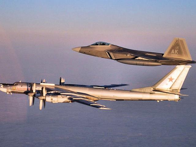 Thế giới - Máy bay ném bom hạt nhân Nga bất ngờ áp sát biên giới Mỹ