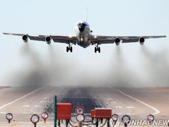 Thế giới - Mỹ điều phi cơ "đánh hơi hạt nhân" bay sát Triều Tiên