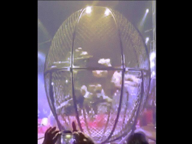 Thể thao - Đua xe lồng sắt: Bàng hoàng trước kỹ năng siêu phàm