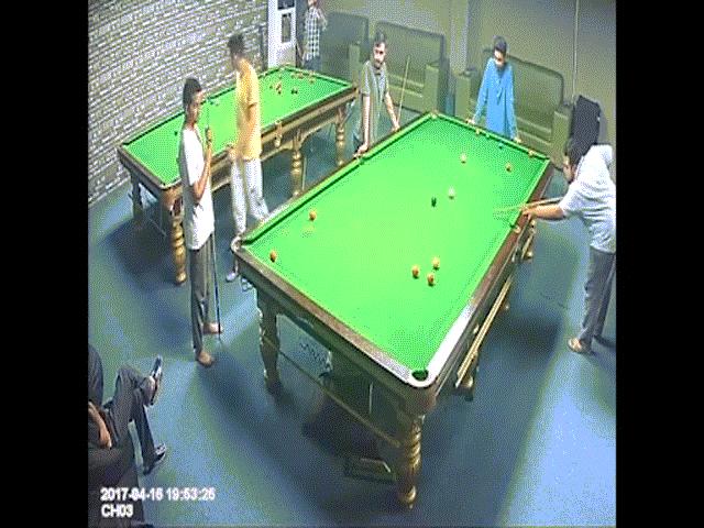 Thể thao - Bi-a: Kẻ học việc đi cơ "thần thánh" cao thủ bái phục