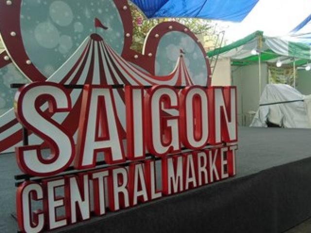 Thị trường - Tiêu dùng - Chợ phiên cho người bán hàng rong ở trung tâm Sài Gòn