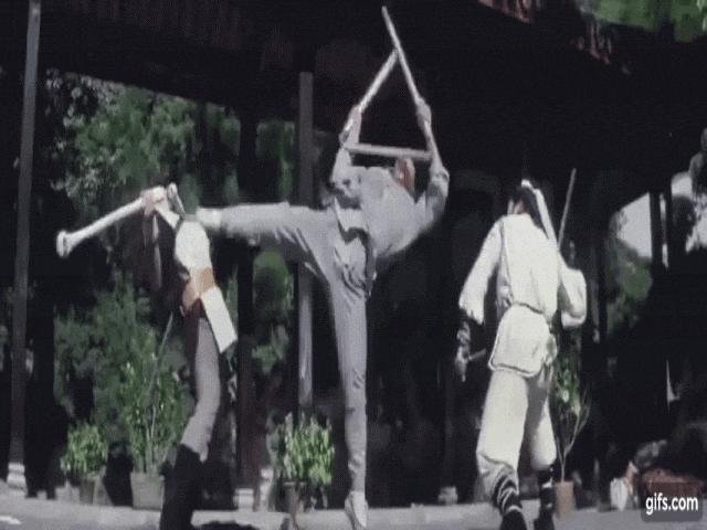 Phim - Lý Liên Kiệt múa côn tam khúc, hạ 2 sát thủ "dễ như bỡn"