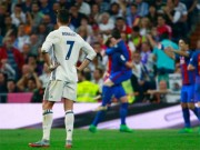 Bóng đá - Ronaldo bị Messi che mờ: Bài học đắt giá cho tính ích kỷ