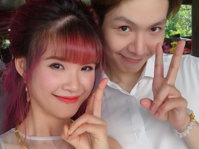 Ca nhạc - MTV - Kém 4 tuổi, "chồng phi công" và Khởi My vẫn đẹp đôi khi diễn chung