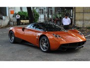 Ô tô - Pagani Huayra 80 tỷ đồng đi bấm biển số ở TP.HCM