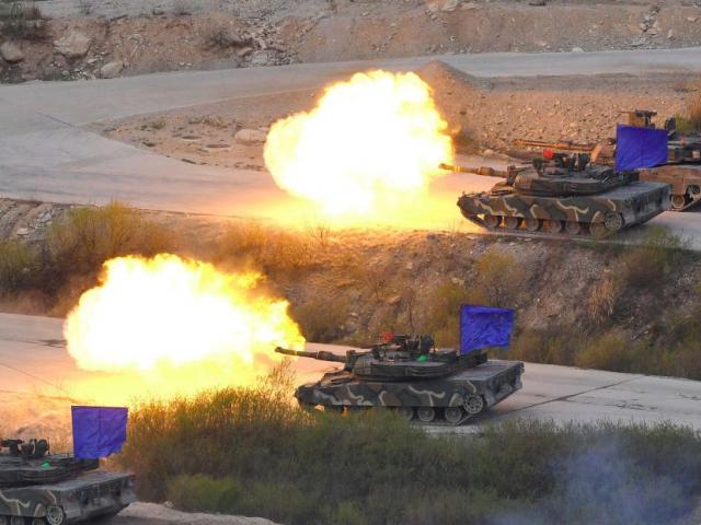 Thế giới - Ảnh: Mỹ-Hàn rầm rộ khoe hỏa lực sát biên giới Triều Tiên