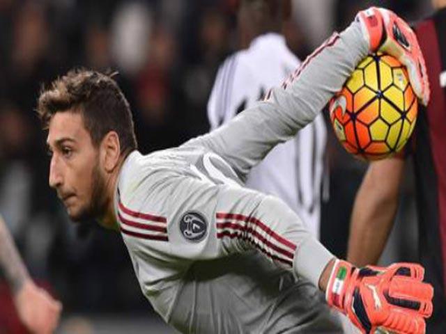 Bóng đá - Chuyển nhượng MU: Hợp lực siêu cò cướp "Tiểu Buffon"