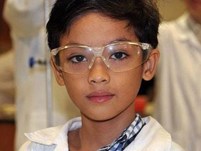 Giáo dục - du học - Thần đồng thông minh nhất thế giới, giảng dạy hóa học từ 6 tuổi