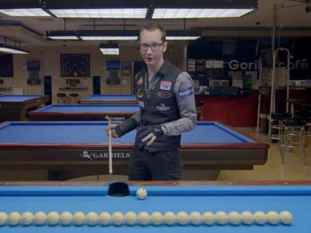 Thể thao - Bi-a: "Vua biểu diễn" &amp; 2 cơ đánh vô địch thiên hạ