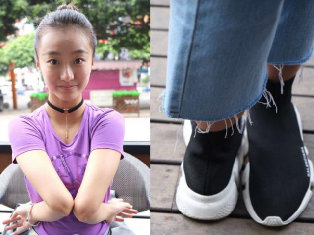 Bạn trẻ - Cuộc sống - "Thánh nữ uốn dẻo" gây choáng khi xoay chân 180 độ