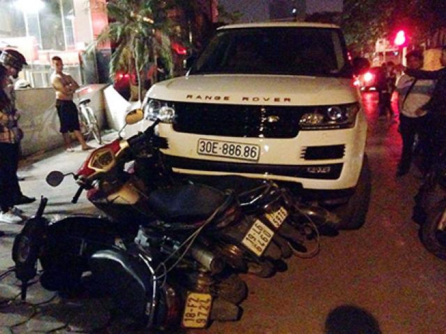 Tin tức trong ngày - Nóng trong ngày: “Người của showbiz” trộm xế hộp, ủi một loạt xe máy
