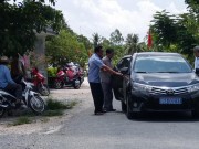 Tin tức trong ngày - Xe công Hậu Giang dự khánh thành phủ đường ở Sóc Trăng