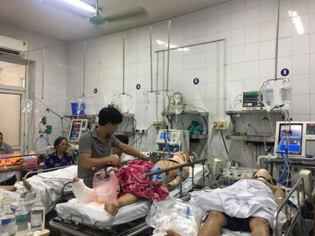 Tin tức trong ngày - Ma men đưa lối vào viện, giường mổ cấp cứu kín đặc những ngày lễ