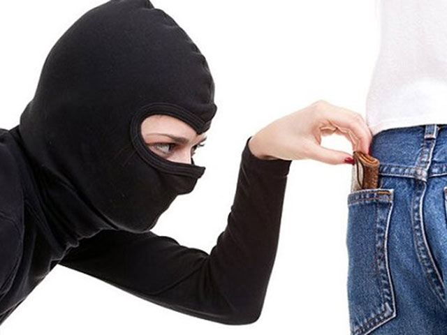 Truyện cười - "Vỡ a lô" vì giúp thằng bạn tán gái