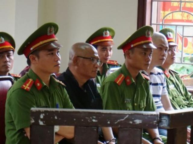 Pháp luật - Đang thụ án giết người vẫn chỉ đạo đàn em buôn ma túy