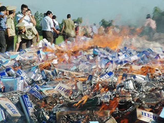 Tài chính - Bất động sản - Hiệp hội thuốc lá kiến nghị không bán đấu giá thuốc lá nhập lậu