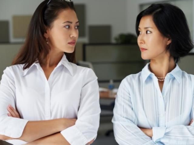 Bạn trẻ - Cuộc sống - Sống chung với mẹ chồng: Nàng dâu mới là kẻ đáng ghét