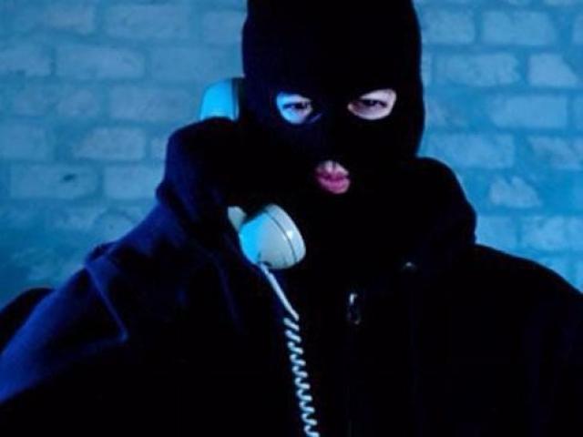 Pháp luật - Bị quay cảnh "nóng" khi ngoại tình trong khách sạn