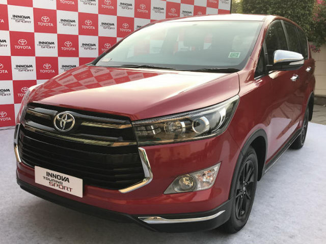 Tin tức ô tô - Toyota Innova Touring Sport có giá từ 630 triệu đồng