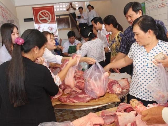 Thị trường - Tiêu dùng - ‘Thủ phủ’ heo miền Tây lao đao, muốn được giải cứu