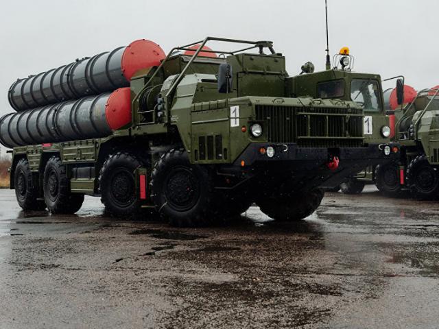 Thế giới - Nga báo động trung đoàn tên lửa S-400 bảo vệ Moscow