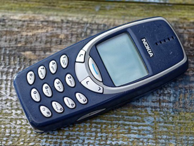 SỐC: Nokia 3310 cũ được đem ra làm đồ chơi tình dục vì... rung mạnh