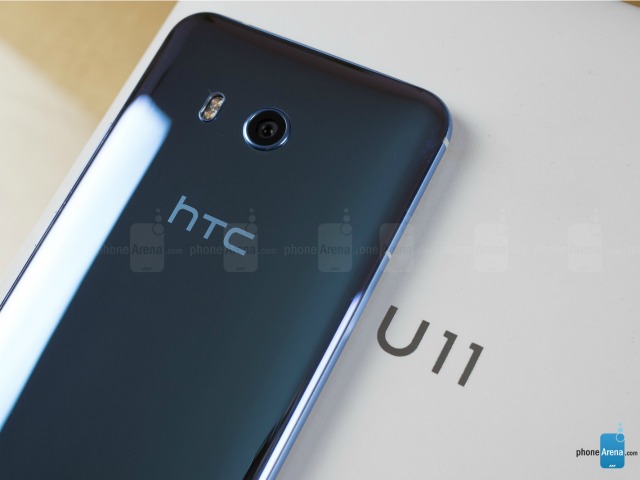 Video màn mở hộp HTC U 11 cực hút mắt