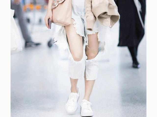 Người mẫu - Hoa hậu - Dương Mịch, Thái Y Lân "hồn nhiên" diện quần rách ra đường