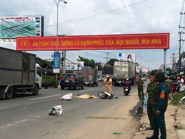 Tin tức trong ngày - Người đàn ông tử nạn dưới băng rôn an toàn giao thông