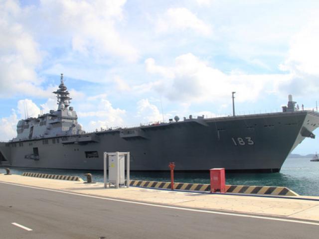 Cận cảnh tàu hải quân Nhật, Mỹ thăm Cam Ranh