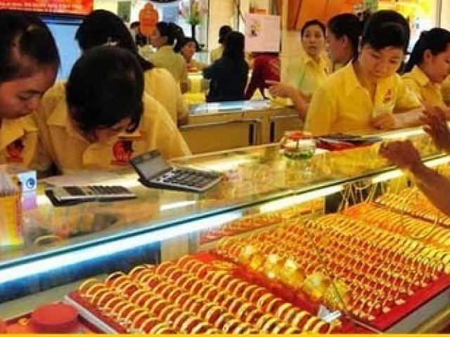 Tài chính - Bất động sản - Nhảy vọt thêm 2%, giá vàng lên cao nhất 5 tuần