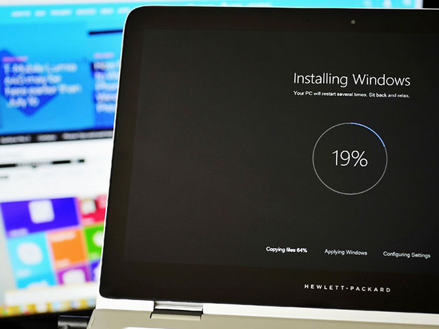 Công nghệ thông tin - Mua bản quyền Windows 10 hay mua máy tính cài sẵn Windows 10?
