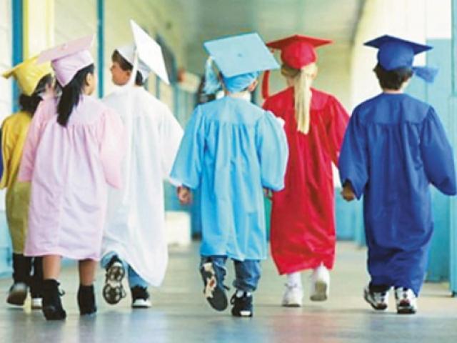 Giáo dục - du học - Thần đồng và câu chuyện “số phận những đứa trẻ ra đời từ ngân hàng tinh trùng”