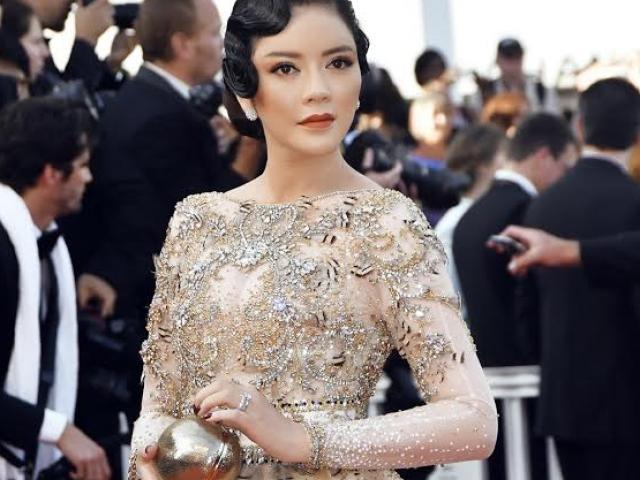 Phim - Lý Nhã Kỳ được báo Pháp gọi là "người hùng điện ảnh"