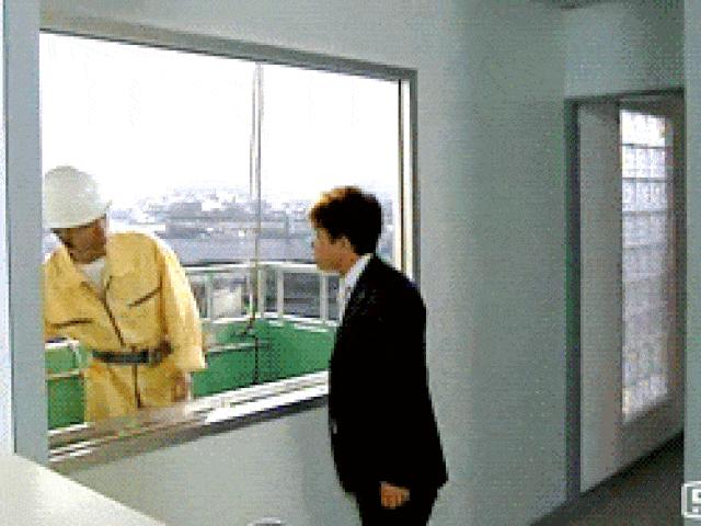 Tranh vui - Ảnh động: Những pha troll siêu "khốn nạn" của lũ bạn