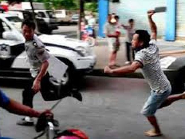 Pháp luật - Hẹn nhau ăn thua, 2 thanh niên gục trên vũng máu