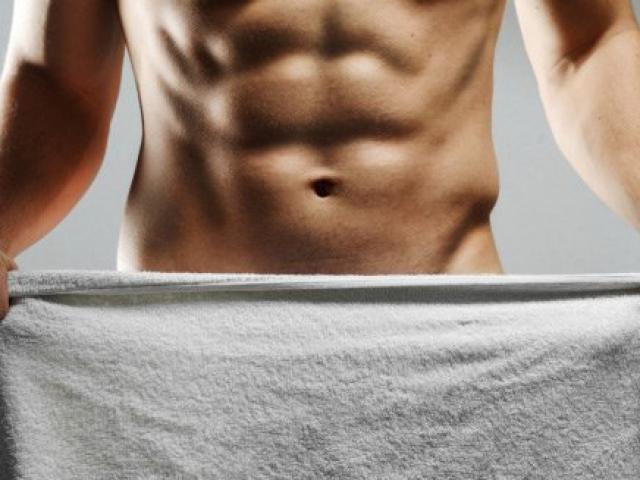 Phi thường - kỳ quặc - Chàng trai Singapore có "của quý" dài nhất thế giới