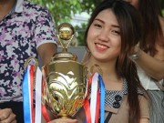 Bóng đá - Dàn fan nữ xinh “đại náo” giải bóng đá Fans Club