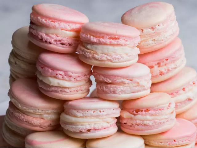 Ẩm thực - Bánh kem dâu ngọt lịm, xinh xinh cho tín đồ cuồng đồ ngọt